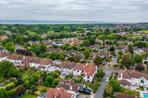 undefined, Thorpe Hall Avenue, Southend-on-Sea, SS1
