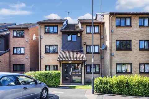 1 bedroom flat to rent, Pycroft Way, London