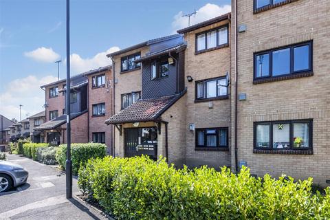 1 bedroom flat to rent, Pycroft Way, London