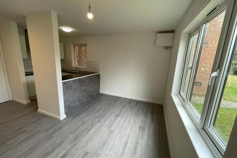 1 bedroom flat to rent, Pycroft Way, London