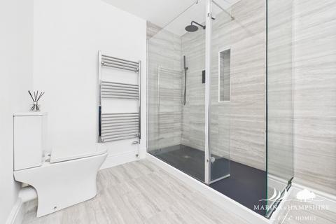 2 bedroom apartment for sale, Oyster Quay, Port Solent PO6