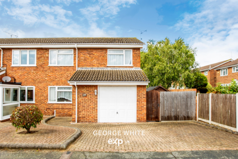 undefined, Yarnacott, Southend-on-sea SS3