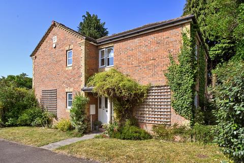 Kennington Place, Ashford TN24