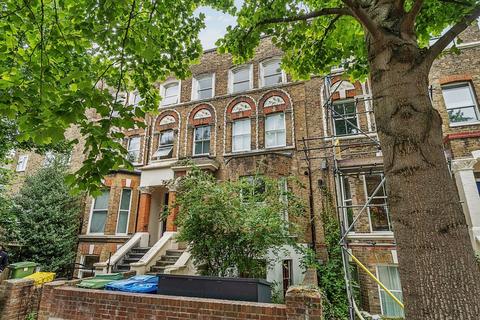 1 bedroom flat for sale, Gautrey Road, London, SE15