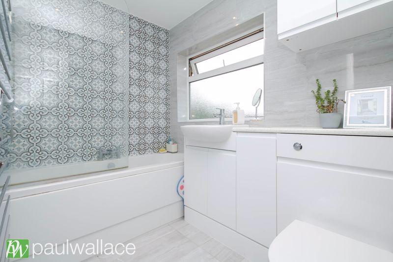 Bathroom / W.C.