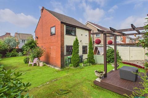 3 bedroom detached house for sale, Bickerstaffe Close, Oldham OL2