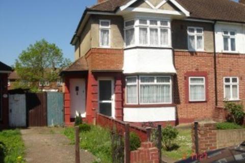 2 bedroom flat to rent, Hayes UB4