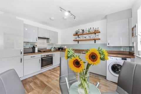 3 bedroom semi-detached house for sale, Merritt Way, Lovedean