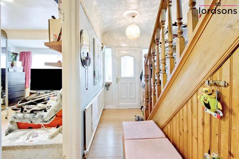 3 bedroom semi-detached house for sale, Bournemouth Park Road, Southend-on-Sea, SS2 5LU