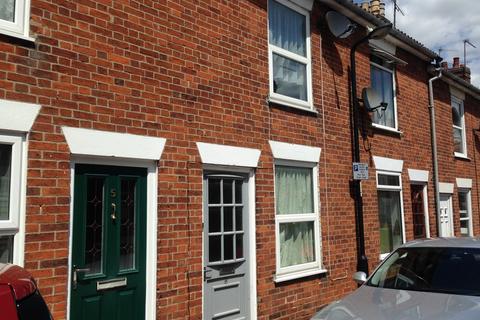 2 bedroom terraced house to rent, Peckham Street, Bury St. Edmunds