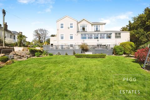 2 bedroom flat for sale, Sunbury Court, Torquay