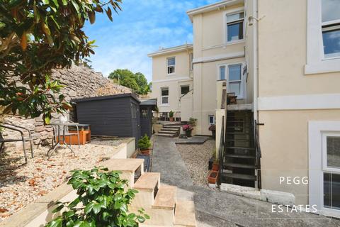 2 bedroom flat for sale, Sunbury Court, Torquay