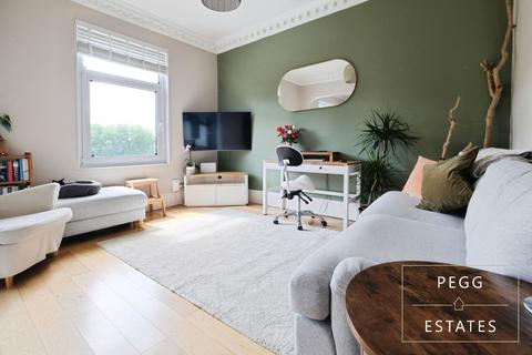 2 bedroom flat for sale, Sunbury Court, Torquay