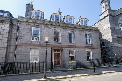 13 Crown Terrace, Aberdeen, AB11 6HE