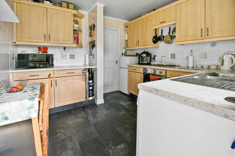 15 Burnside, Dechmont, Broxburn, EH52 6LQ