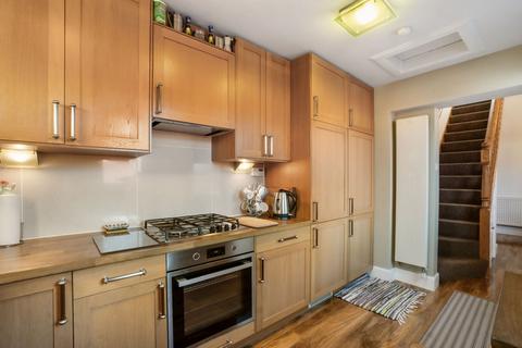 10 Leighton Crescent, Easthouses, Dalkeith, EH22 4DY