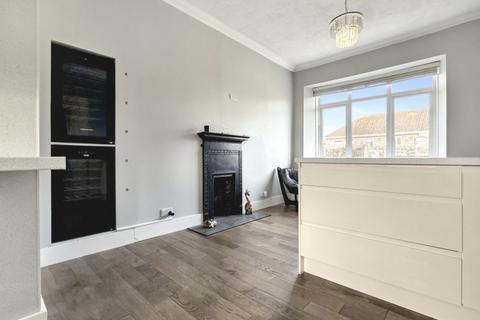 61 Elgin Road, Lossiemouth, IV31 6HD