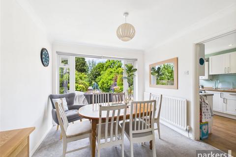 3 bedroom detached house for sale, Sidmouth Grange Close, Reading RG6