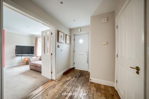5 Ward Close, Fradley, Lichfield, WS13 8TS
