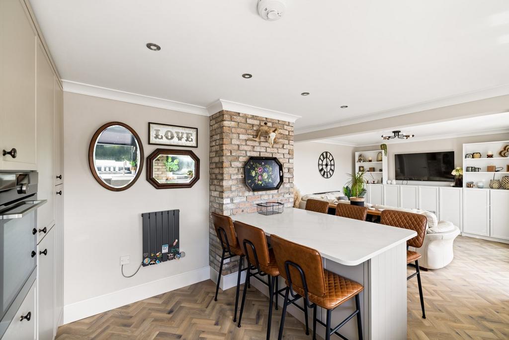 Breakfast bar