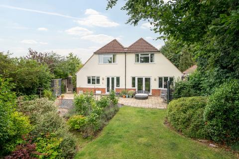 5 bedroom detached house for sale, Talbot Road, Aylesbury HP22