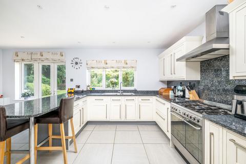 5 bedroom detached house for sale, Talbot Road, Aylesbury HP22