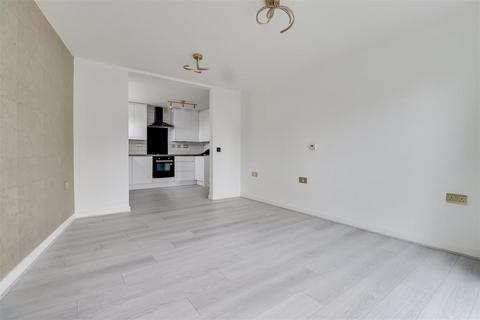 2 bedroom apartment for sale, Palmerston Road, Westcliff-on-Sea SS0
