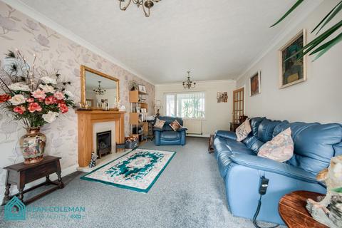 2 bedroom detached bungalow for sale, Pineapple Road, Birmingham B30