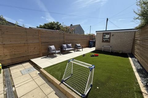 3 bedroom terraced house for sale, Crown Street, Gwalchmai, Anglesey, LL65