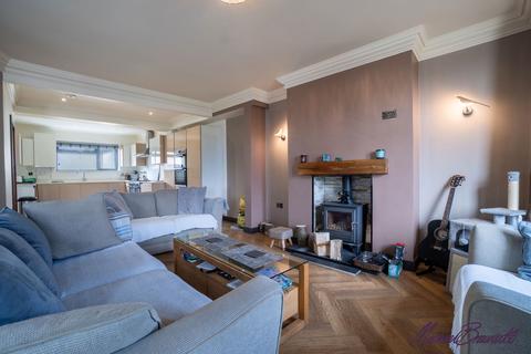 undefined, Westminster Avenue, Bradford BD14