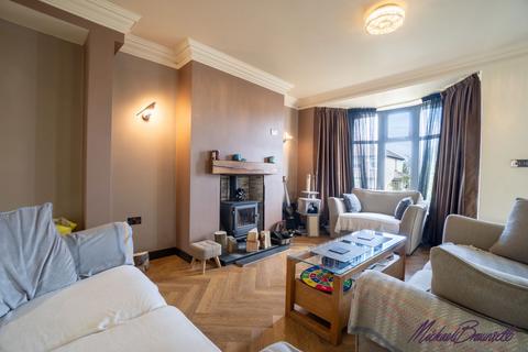 undefined, Westminster Avenue, Bradford BD14