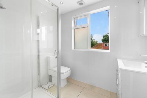 9 Brentside Close, London, W13 0BD