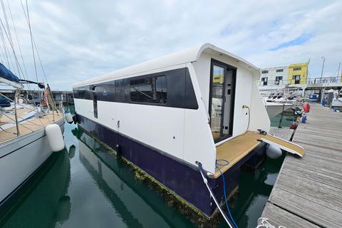 undefined, East Lockside, Brighton BN2