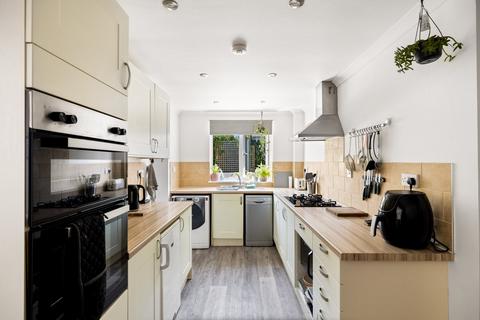 80 Weymouth Road, Folkestone, CT19 4LS