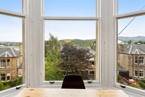 4 bedroom flat for sale, 82 (3f1), Strathearn Road, Edinburgh, EH9 2AF