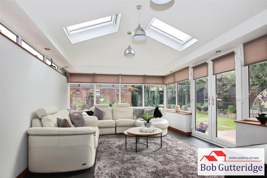Garden room