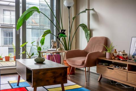 1 bedroom apartment for sale, Royal Carriage Mews, London SE18