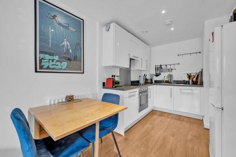 1 bedroom apartment for sale, Royal Carriage Mews, London SE18