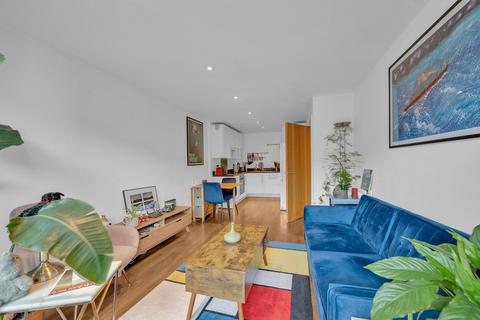 1 bedroom apartment for sale, Royal Carriage Mews, London SE18