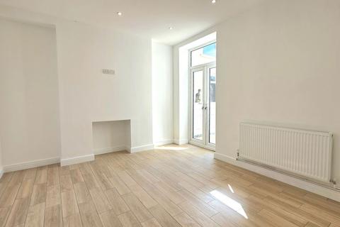 3 The Walk, Ebbw Vale, NP23 6AY