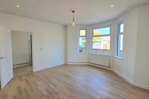 3 The Walk, Ebbw Vale, NP23 6AY