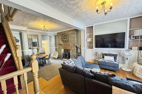 105 Llantwit Road, Neath, SA11 3LA