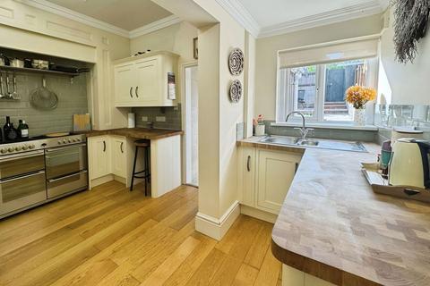 105 Llantwit Road, Neath, SA11 3LA