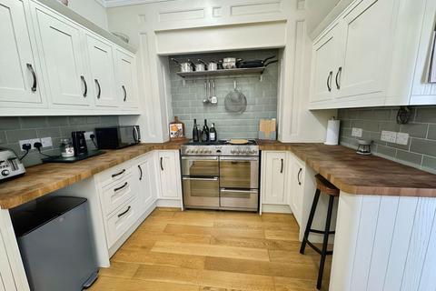 105 Llantwit Road, Neath, SA11 3LA
