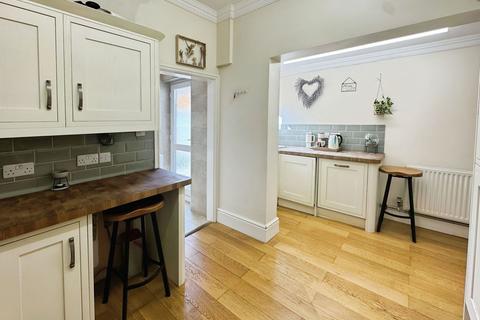 105 Llantwit Road, Neath, SA11 3LA