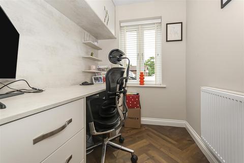 11 Spring Close, Ramsbottom, Bury, BL0 9SQ