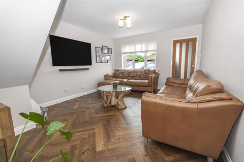 11 Spring Close, Ramsbottom, Bury, BL0 9SQ