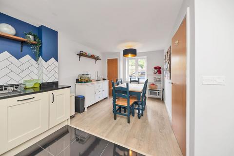 36 Binyon Way, Royston, SG8 5FS