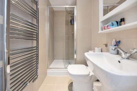 36 Binyon Way, Royston, SG8 5FS
