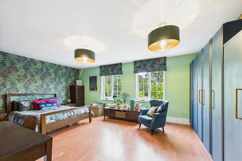 3 bedroom detached house for sale, Broadway, Yaxley, PE7